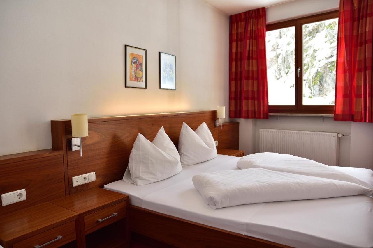 ברוניקו Hotel Krone מראה חיצוני תמונה