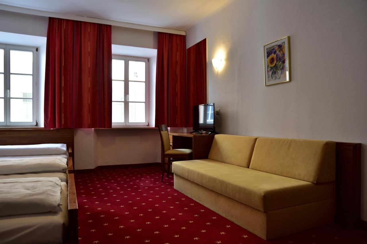 ברוניקו Hotel Krone מראה חיצוני תמונה