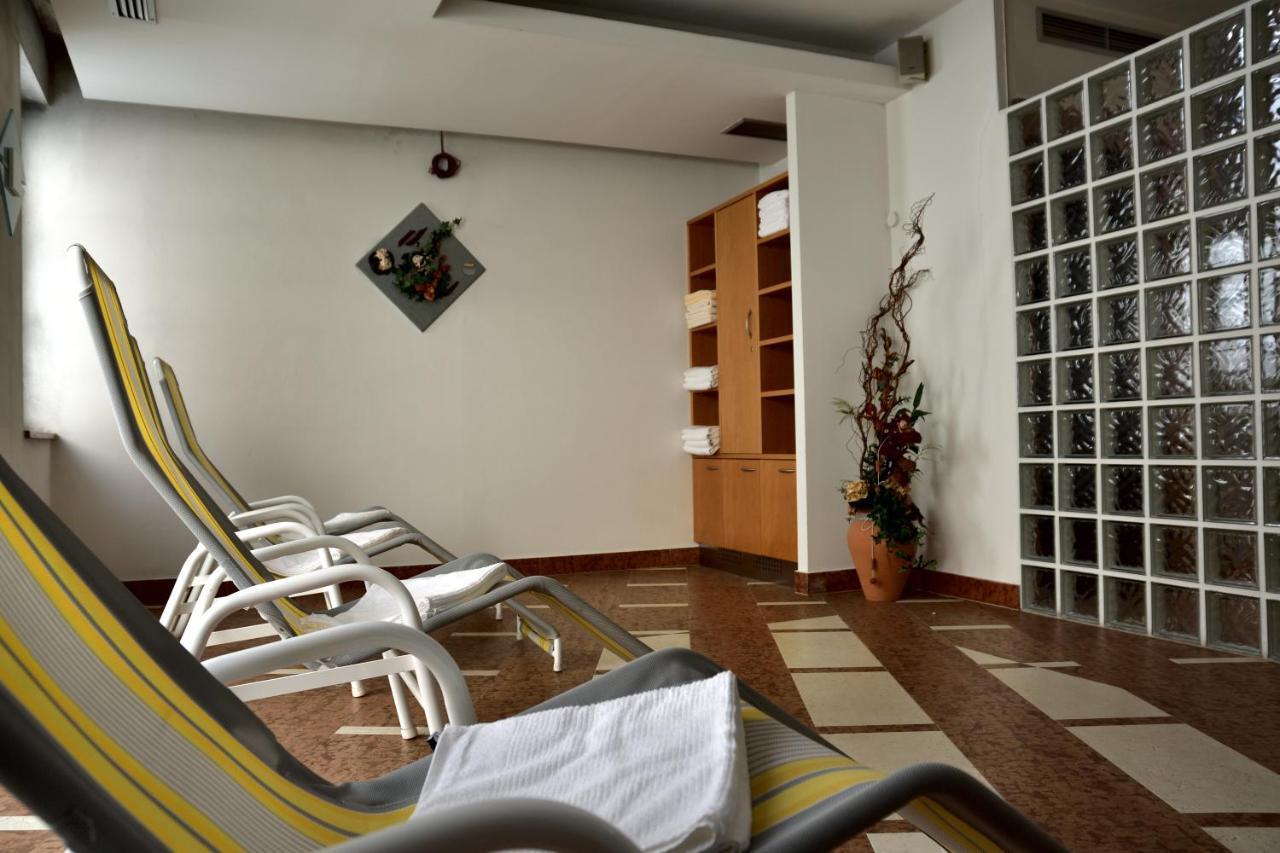 ברוניקו Hotel Krone מראה חיצוני תמונה