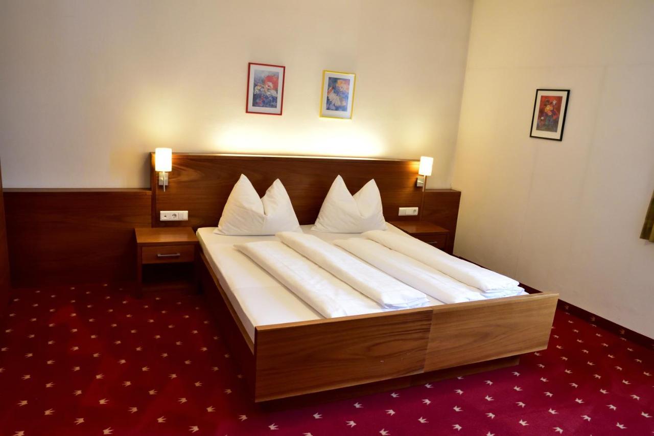 ברוניקו Hotel Krone מראה חיצוני תמונה