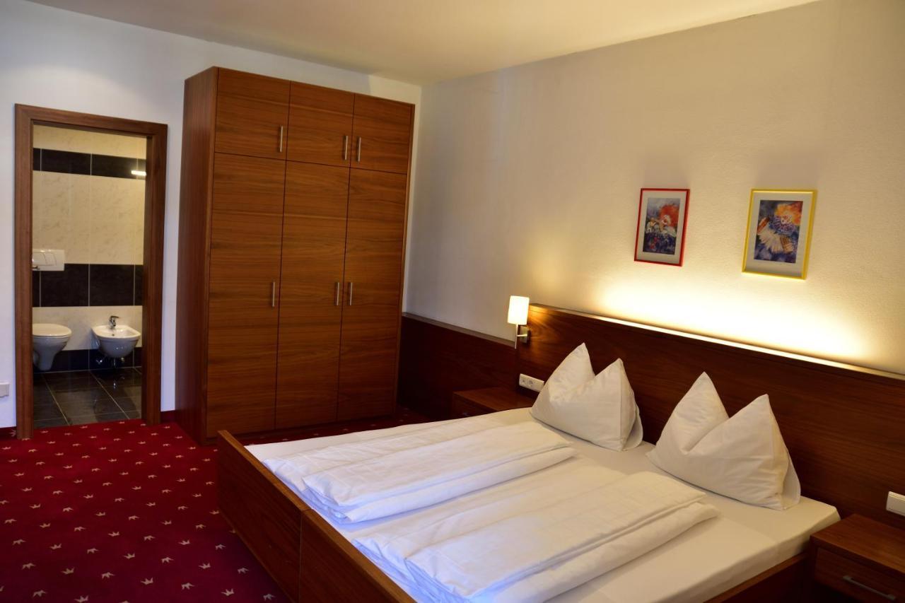 ברוניקו Hotel Krone מראה חיצוני תמונה